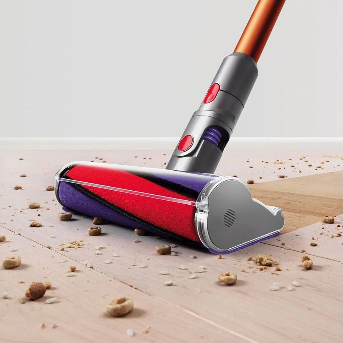 DYSON V10 Absolute Akku-Staubsauger, starke Saugleistung, lange Laufzeit, beutellos Dieses Produkt der Marke DYSON wird von uns als unabhängigem 3