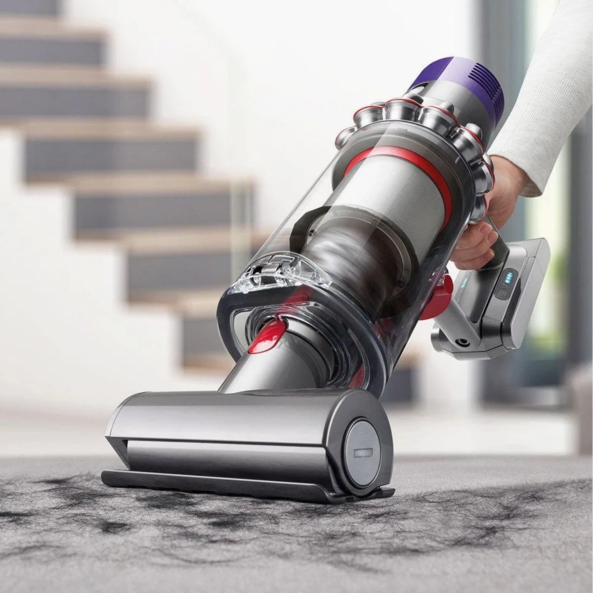 DYSON V10 Absolute Akku-Staubsauger, starke Saugleistung, lange Laufzeit, beutellos Dieses Produkt der Marke DYSON wird von uns als unabhängigem 5