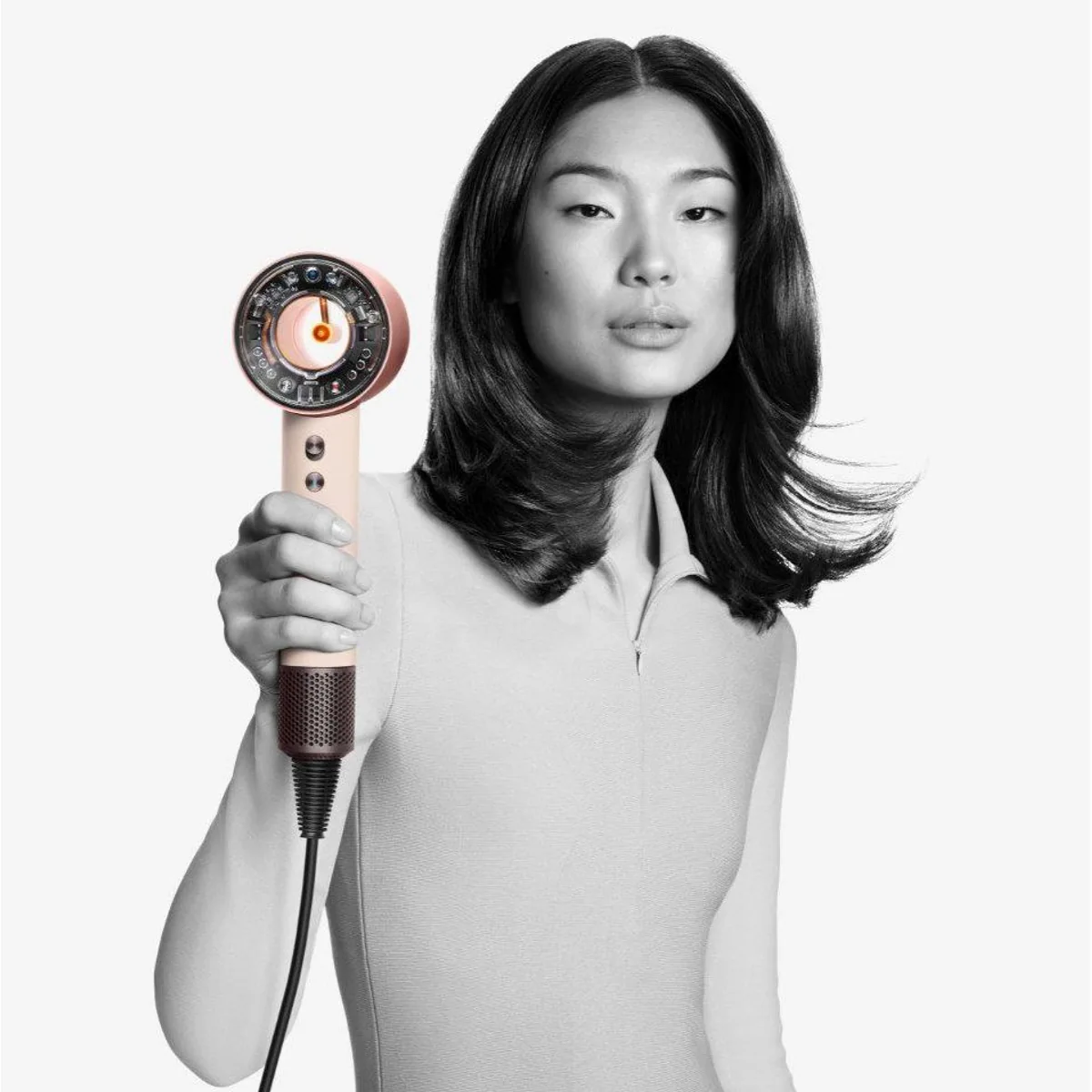 DYSON Supersonic Haartrockner, intelligente Temperaturregelung, automatische Aufsatzerkennung Dieses Produkt der Marke DYSON wird von uns als 3