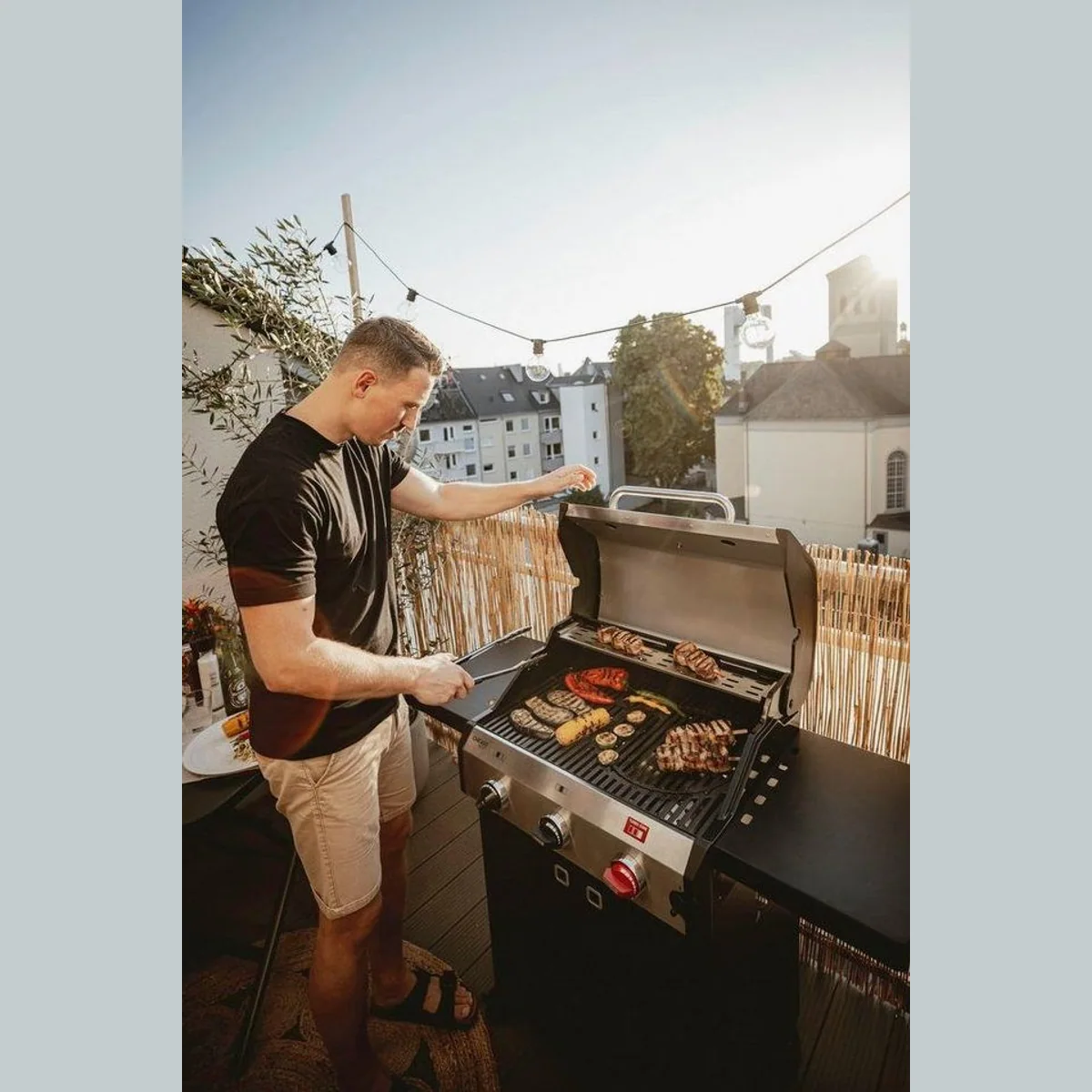 Enders Gasgrill Chicago Next 3 R Turbo, hohe Leistung, vielseitig einsetzbar, einfache Reinigung 2