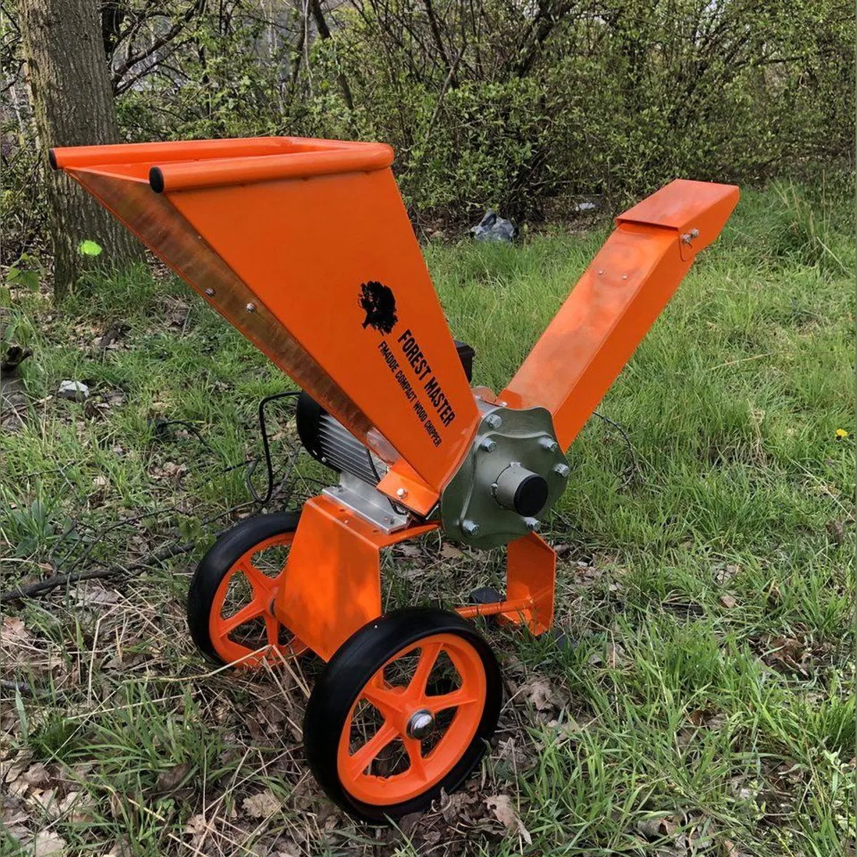 Forest Master FM4DDE Elektro Häcksler, 2800 Watt, 4 PS Direktantrieb, 5 cm max. Astdurchmesser 2