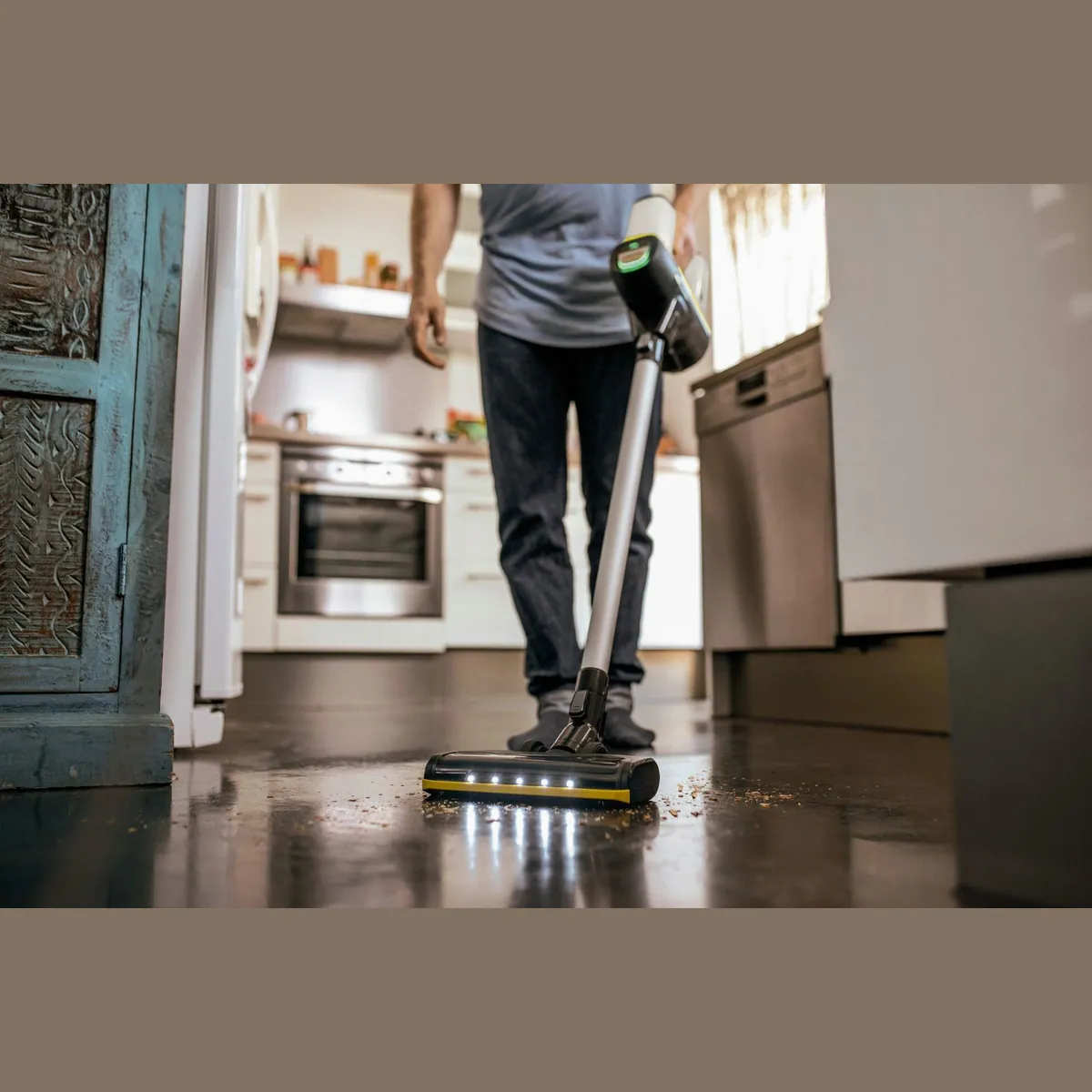 KÄRCHER VC 6 Cordless ourFamily Pet, beutellos, leistungsstark und flexibel 3
