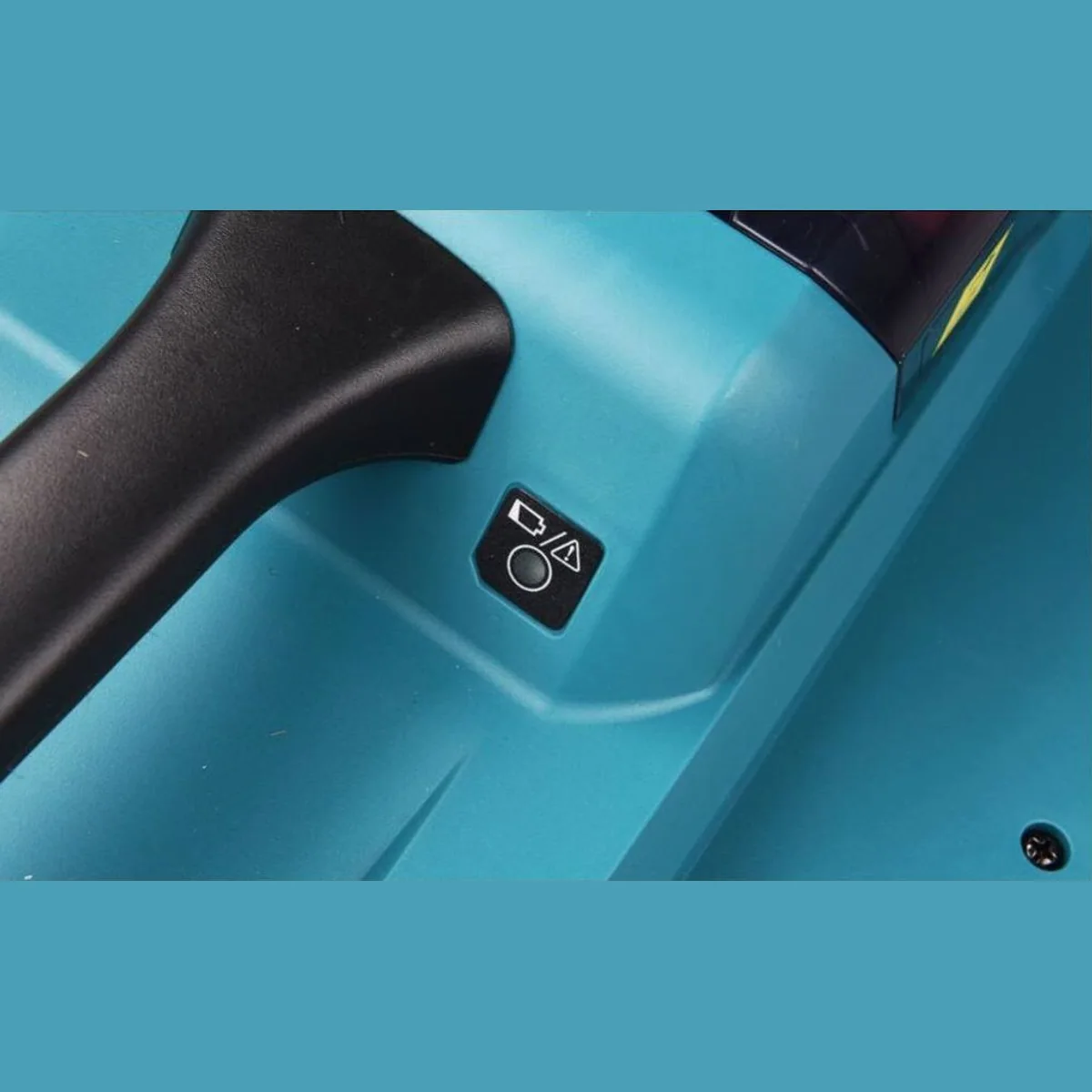 Makita DLM330 Akku-Rasenmäher, 33 cm Schnittbreite, geräuscharm Dieses Produkt der Marke Makita wird von uns als unabhängigem Händler vertrieben. Wir 3