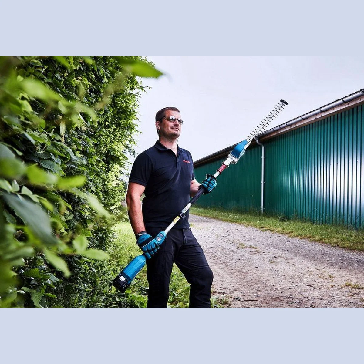Makita DUN500WZ Akku-Heckenschere, 50 cm Scherblatt, 3 Geschwindigkeitsstufen Dieses Produkt der Marke Makita wird von uns als unabhängigem Händler 2