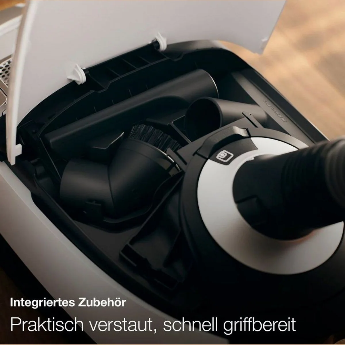 Miele Complete C2 Bodenstaubsauger, Universaldüse, Teleskoprohr, 890 W 5
