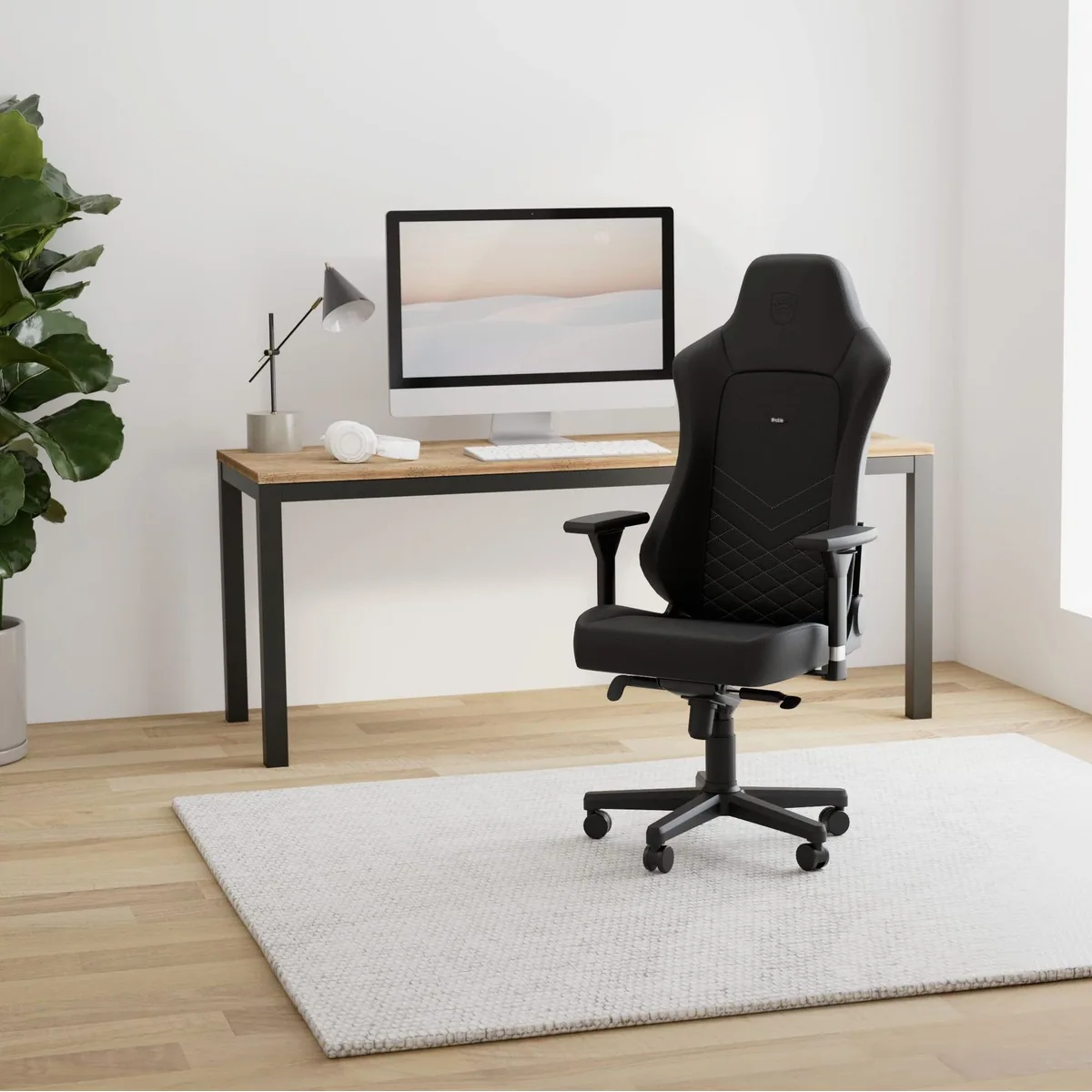 Noblechairs HERO Gaming-Stuhl, ergonomisch, verstellbar, stabil 2