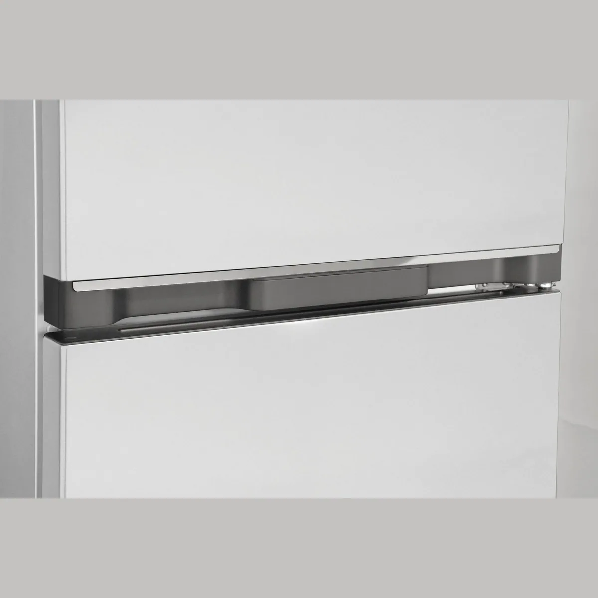 Sharp SJ-BB05DTXWD-EU Kühl-/Gefrierkombination, 204 l Kühlvolumen, 84 l Gefriervolumen, LED-Beleuchtung 4