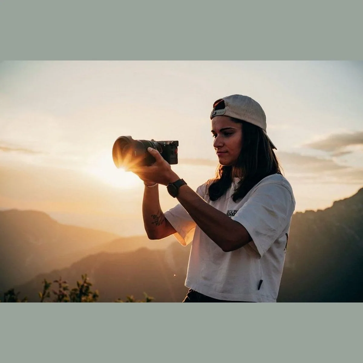 Sony Alpha 7C II Systemkamera, 33 MP, KI-Autofokus, verbesserter Bildstabilisator Dieses Produkt der Marke Sony wird von uns als unabhängigem Händler 5